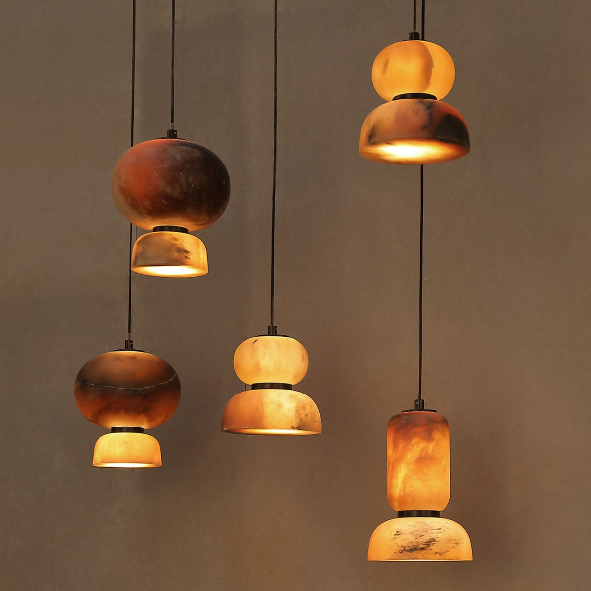 homeniqo Eterna Alabaster Pendant – Large Circle